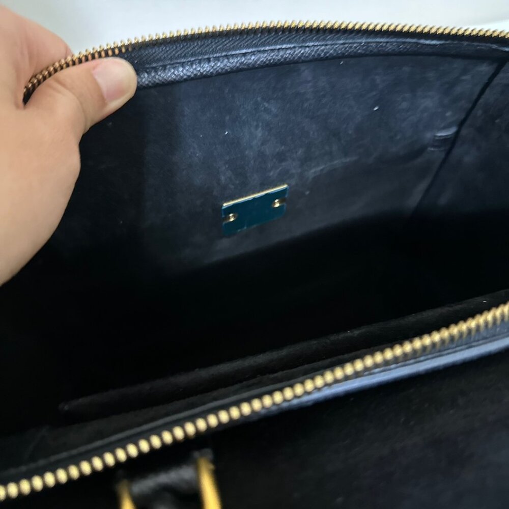 CELINE Grained Calfskin Belt Bag Micro Black - Picture 14 of 15